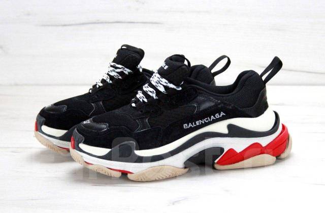 Balenciaga 46 best sale triple s