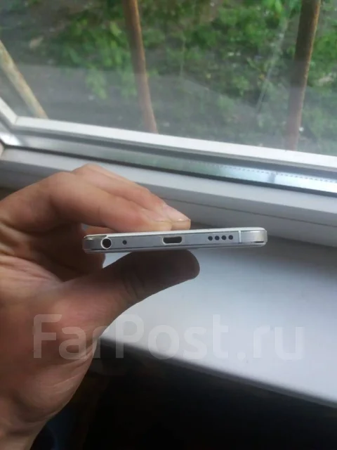 Meizu U20. �/�, �����, 4G LTE, Dual-SIM ����