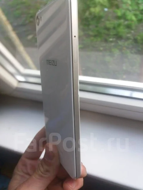 Meizu U20. �/�, �����, 4G LTE, Dual-SIM ����