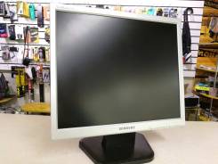 Samsung. 17", технология ЖК (LCD)
