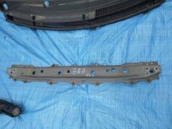 Рамка радиатора. Toyota: Ractis, Yaris, ist, Vios, Vitz, Scion, Verso, Belta Двигатели: 1NRFE, 1NRFKE, 1NZFE, 2SZFE, 1KRFE, 2NZFE, 2ZRFE, 1NDTV, 1NZFX...