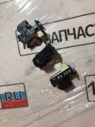 Кнопка стеклоподъемника. Toyota: Allion, Mark X Zio, Crown, iQ, Corolla, EQ EV, Estima, Tarago, Vellfire, Land Cruiser Prado, Alphard, Premio, Prius a...