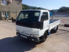 Nissan Atlas. Ниссан Атлас с манипулятором, 3 000 куб. см., 1 500 кг.