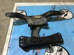 Балка под кпп. Subaru Forester, SG5 Двигатели: EJ202, EJ205