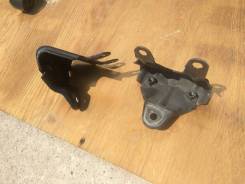 Крепление стабилизатора. Toyota Celsior, UCF30, UCF31 Lexus LS430, UCF30 Двигатель 3UZFE