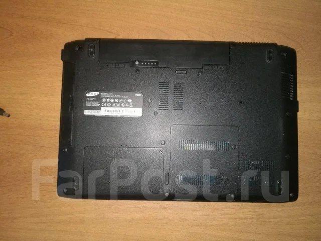 Samsung R580. 15.6", 2,1����, ��� 4 ��, ���� 256���, WiFi: 1, Bluetooth: 1, ����������� �� 4��. ����