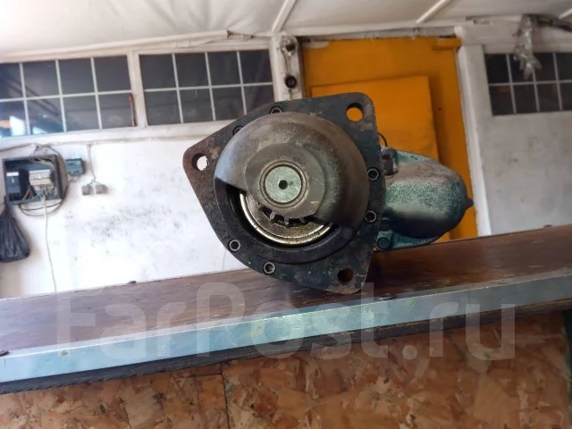 ������� Komatsu PC200 600-813-3560 ����