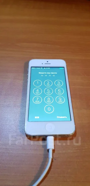 Apple iPhone 5. �/�, �����, 4G LTE ����