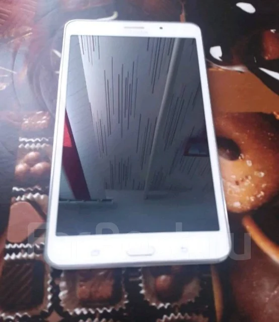 Samsung Galaxy Tab 4 ����