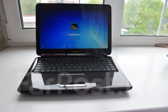 Asus K40AF. 14", 2,4����, ��� 4 ��, ���� 250���, WiFi: 1, ����������� �� 3��. ����