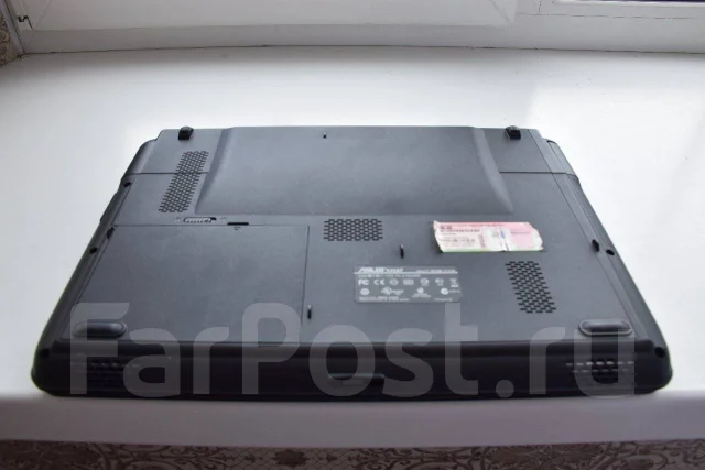 Asus K40AF. 14", 2,4����, ��� 4 ��, ���� 250���, WiFi: 1, ����������� �� 3��. ����