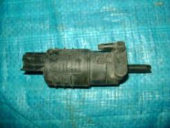 Насос омывателя. Renault: Safrane, Kangoo, Megane, Symbol, Master, Clio, Avantime, Espace, Scenic, Laguna, Twingo Двигатели: G8T, L7X, N7Q, N7U, Z7X...