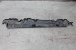 Накладка на порог. Volkswagen Touareg, 7L6, 7LA Двигатели: AXQ, AYH, AZZ, BAA, BAC, BAN, BAR, BHK, BHL, BJN, BKJ, BKL, BKS, BKW, BLE, BLK, BMV, BMX, B...