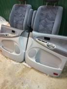 Обшивка двери. Toyota Estima