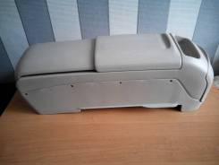 Бардачок. Toyota Vista, AZV50, AZV55, SV50, SV55, ZZV50 Toyota Vista Ardeo, AZV50, AZV50G, AZV55, AZV55G, SV50, SV50G, SV55, SV55G, ZZV50, ZZV50G