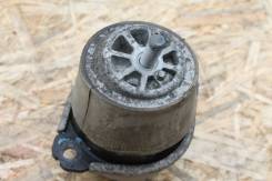 Подушка двигателя. Volkswagen Touareg, 7L6, 7LA Audi Q7, 4LB Двигатели: AXQ, AYH, AZZ, BAA, BAC, BAN, BAR, BHK, BHL, BJN, BKJ, BKL, BKS, BKW, BLE, BLK...