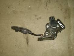 Педаль газа. Toyota RAV4, ACA20, ACA20W, ACA21, ACA21W, ACA22, ACA23, CLA20, CLA21 Двигатели: 1AZFE, 1AZFSE, 1CDFTV, 2AZFE