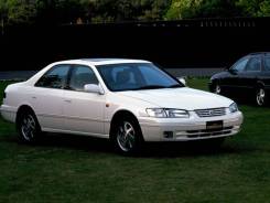 Стекло заднее. Toyota Camry Gracia