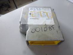 Блок управления airbag. Volkswagen Jetta, 1K2 Volkswagen Golf, 1K1, 1K5, 5M1 Двигатели: AXX, AZV, BAG, BCA, BDK, BFS, BGP, BGQ, BGU, BHJ, BHY, BKC, BK...