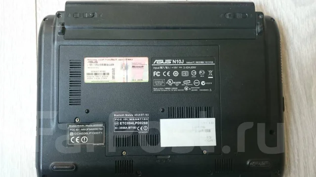 Asus N10J. 10.2", 1,6����, ��� 2048 ��, ���� 250���, WiFi: 1, Bluetooth: 1 ����