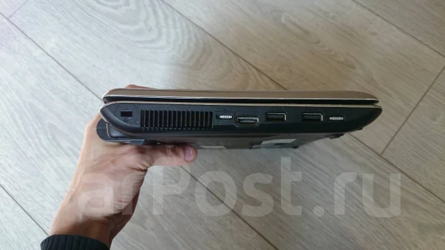 Asus N10J. 10.2", 1,6����, ��� 2048 ��, ���� 250���, WiFi: 1, Bluetooth: 1 ����