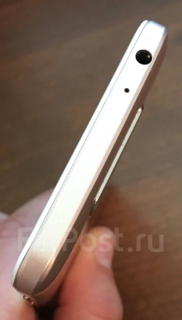 ZTE Blade V8 Mini. �/�, �������, 3G, 4G LTE, Dual-SIM, ���������� ����