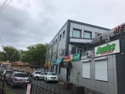 Сдаётся в аренду нежилое помещение, ул. Хабаровская, 8. S = 20 кв. м. 20 кв. м., улица Хабаровская 8, р-н Первая речка. Дом снаружи