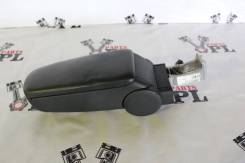 Подлокотник. Audi A4, 8E2, 8E5, 8EC, 8ED, 8H7, 8HE Audi S4, 8E2, 8E5, 8EC, 8ED, 8H7, 8HE Audi RS4, 8HE Двигатели: AKE, ALT, ALZ, AMB, AMM, ASB, ASN, A...