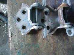Крепление двери багажника. Toyota Cami, J100E, J102E, J122E Двигатели: HCEJ, K3VE, K3VT