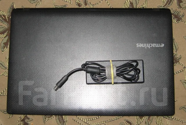 Acer Aspire 5551G. 15.6", 2����, ��� 4 ��, ���� 320���, WiFi: 1, Bluetooth: 1, ����������� �� 2��. ����