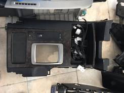 Консоль кпп. Toyota Land Cruiser, GRJ200, J200, URJ200, URJ202W, UZJ200, UZJ200W, VDJ200 Двигатели: 1GRFE, 1URFE, 1VDFTV, 2UZFE, 3URFE