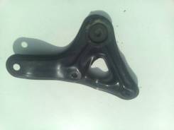 Крепление балки подвески. Toyota Avensis, ADT250, ADT251, AZT250, AZT250L, AZT250W, AZT251, AZT251L, AZT251W, AZT255, AZT255W, CDT250, ZZT250, ZZT251...