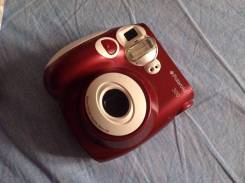 Polaroid 300. 4 - 4.9 Мп, зум: 4х