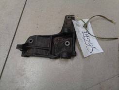 Кронштейн генератора Audi 80/90 B3