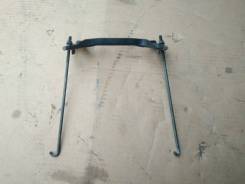 Крепление аккумулятора. Subaru Alcyone, CXD, CXW Subaru Forester, SF5, SF9, SG5, SG9, SG9L Subaru Legacy, BC2, BC3, BC4, BC5, BCA, BCK, BCL, BCM, BD2...