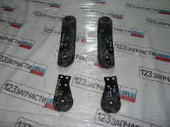 Крепление балки подвески. Nissan Teana, J32, J32K, J32L, J32R, J32T, PJ32 Двигатели: MR20DE, QR25DE, VQ25DE, VQ35DE