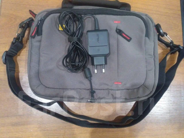 Asus Eee PC X101CH. 10.1", 1����, ��� 1024 ��, ���� 320���, WiFi: 1, Bluetooth: 1, ����������� �� 4��. ����
