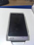 Nokia N8. Б/у, 16 Гб, Серый, 3G