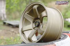 RAYS VOLK RACING. 9.0x18", 5x114.30, ET20, ЦО 73,0 мм.