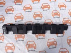 Кронштейн правого порога Renault Duster