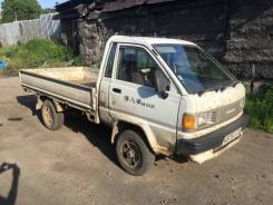 Toyota Town Ace. Toyota Town ace, 2 000 куб. см., 1 000 кг.