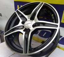Vossen. 6.5x15", 4x100.00, ET35, ЦО 73,1 мм.