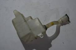 Бачок стеклоомывателя. Toyota Celica, AT200, ST202, ST202C, ST203, ST204, ST205 Toyota Curren, ST206, ST207, ST208 Toyota Carina ED, ST200, ST201, ST2...