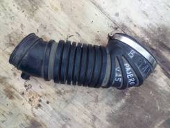 Патрубок впускной. Mitsubishi Pajero, V25C, V25W, V45W Mitsubishi Montero, V25W, V45W Двигатель 6G74