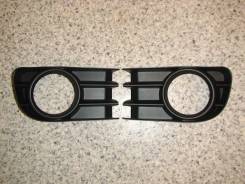 Накладка противотуманной фары. Renault Megane, BM, EM, KM, KM02, KM05, KM0C, KM0F, KM0G, KM0H, KM0U, KM13, KM1B, KM1F, KM2Y, LM05, LM1A, LM2Y Двигател...