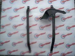 Крепление бака. Subaru Forester, SF5, SF9, SG5, SG9, SG9L Subaru Legacy, BC3, BC5, BCA, BCM, BD3, BD5, BD9, BF3, BF5, BF7, BFA, BFB, BG3, BG5, BG7, BG...