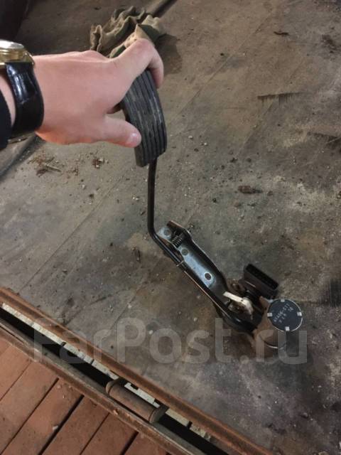 Педаль газа купить во Владивостоке по цене: 400₽ — частное объявление ...