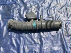 Патрубок воздухозаборника. Toyota Mark X, GRX120, GRX121, GRX125 Двигатели: 3GRFSE, 4GRFSE