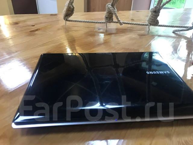Samsung RV408. 14", 2 100����, ��� 2048 ��, ���� 465���, WiFi: 1, ����������� �� 1��. ����