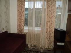 Гостинка, улица Кирова 72/1. Автобаза, агентство, 18 кв. м. Комната